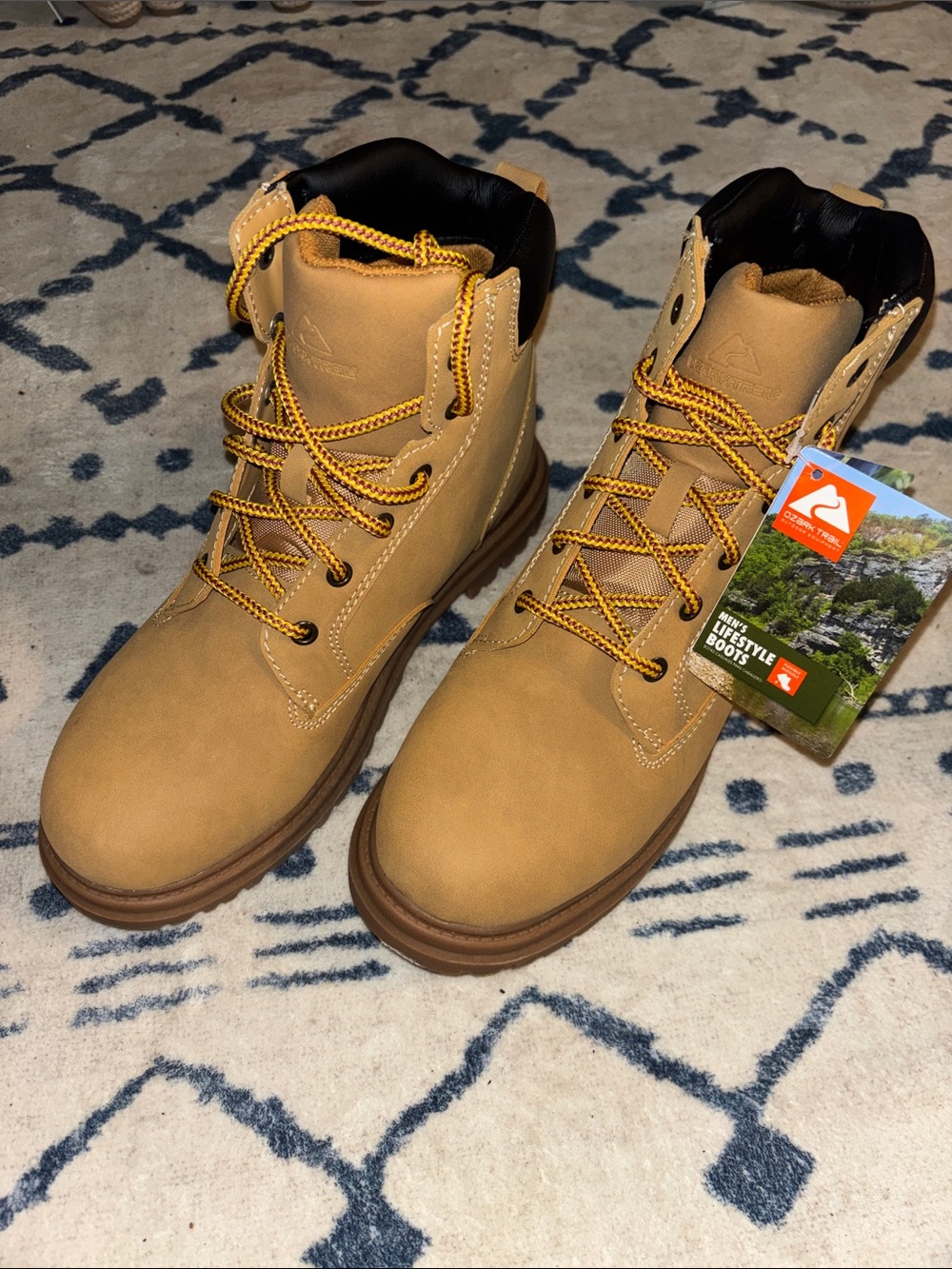 Ozark Trail Men’s Lifestyle Boots Troy!  Size 8! BRAND NEW!